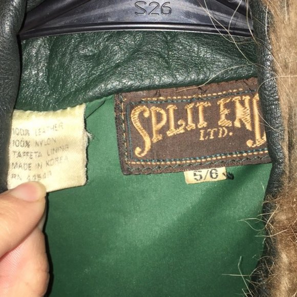 Vintage Leather Jacket with Fur Collar - Picture 8 of 16